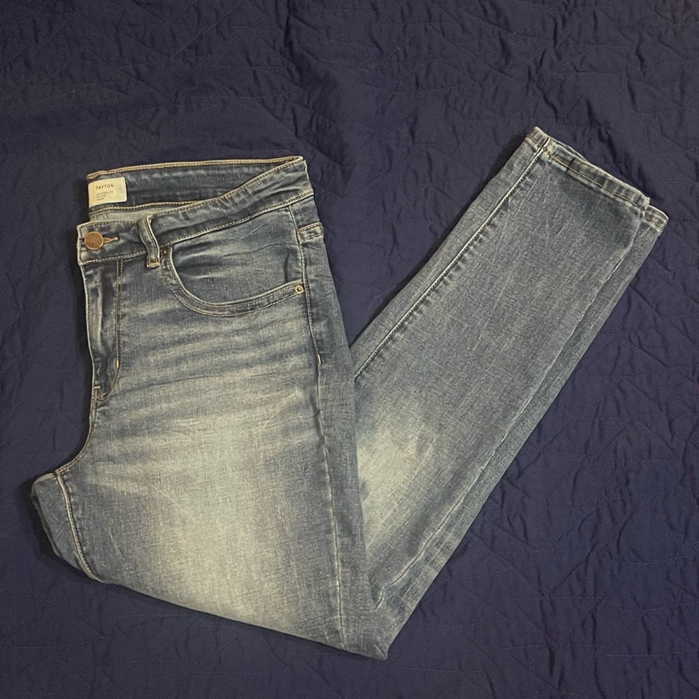 BKE skinny jeans.     Size 31 x 29 1/2